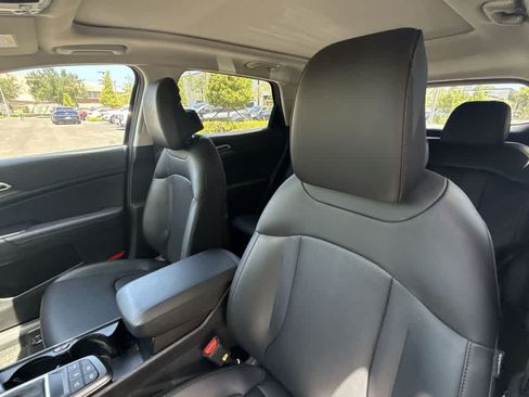 Certified 2026 Kia Sportage SX FWD image 18