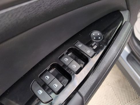 Used 2023 Kia Sportage EX image 39