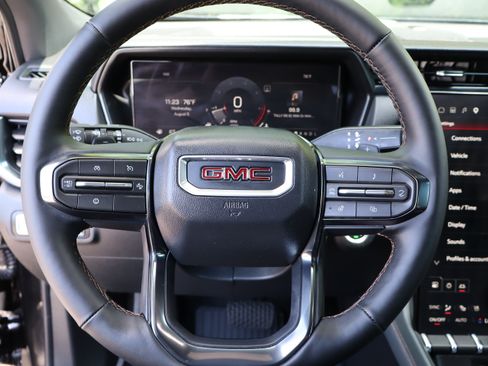 Used 2026 GMC Terrain AT4 w/ Convenience Package III AWD/4WD image 25