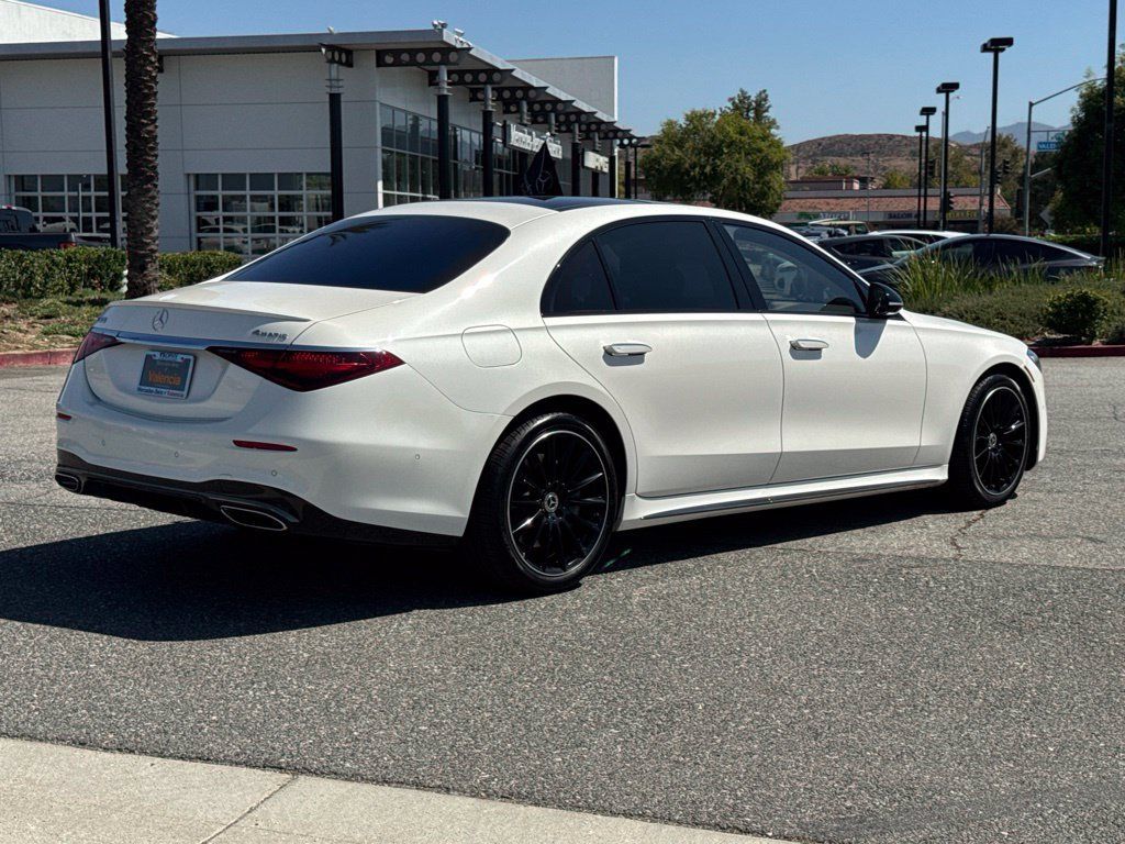 Certified 2023 Mercedes-Benz S 500 4MATIC image 7