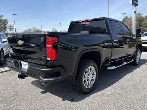 Certified 2025 Chevrolet Silverado 2500 LT w/ Z71 Chrome Sport Edition image 3