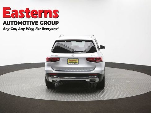 Used 2022 Mercedes-Benz GLB 250 4MATIC w/ Premium Package Lite image 36