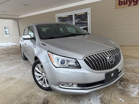 Used 2014 Buick LaCrosse Base image 2