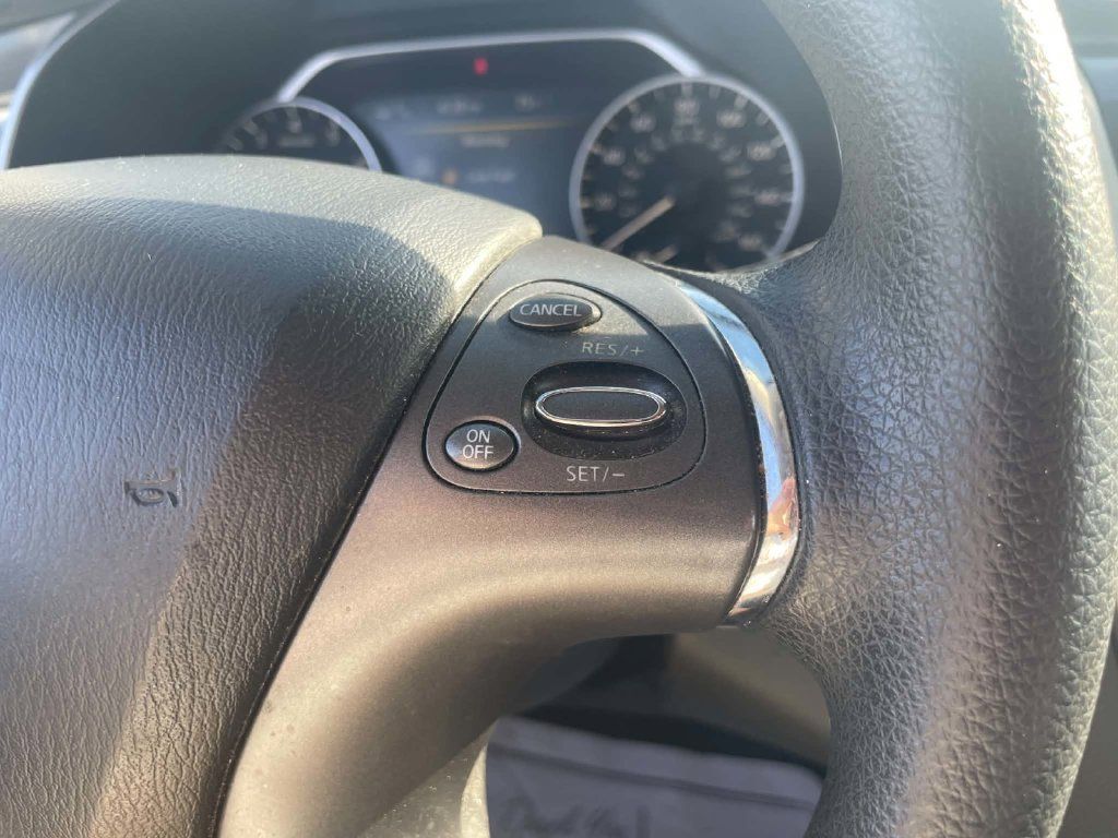 Used 2021 Nissan Murano S FWD image 17
