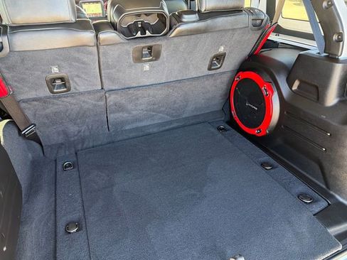 Used 2022 Jeep Wrangler Unlimited Sahara image 10