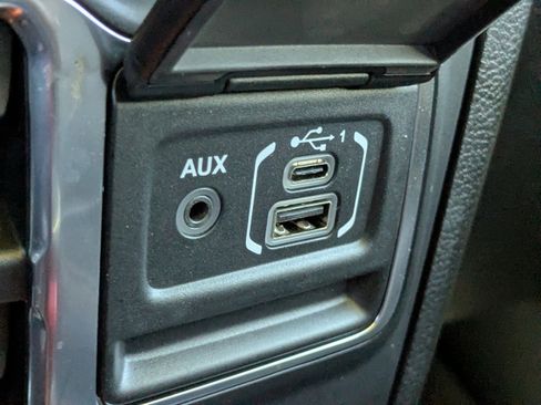 Certified 2023 Jeep Gladiator Rubicon w/ LED Lighting Group image 21