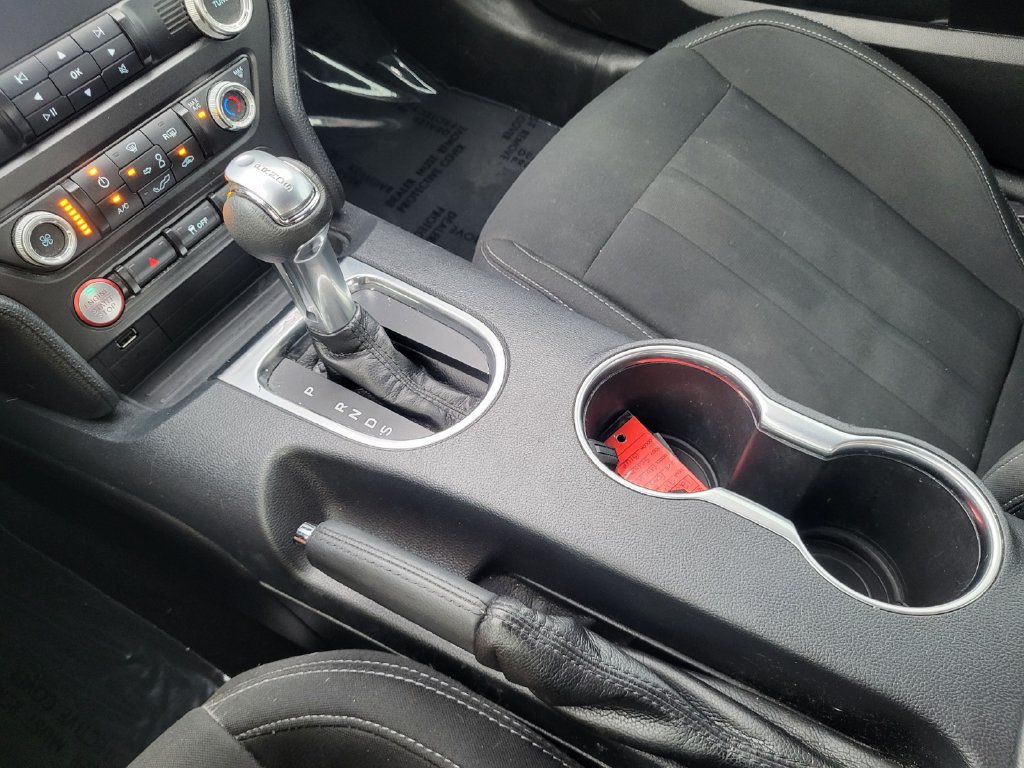 Used 2021 Ford Mustang Coupe RWD image 12