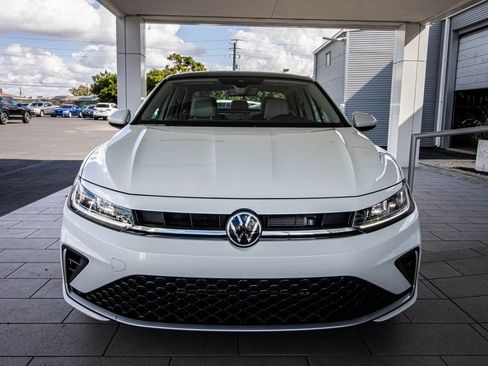 New 2026 Volkswagen Jetta SE image 8