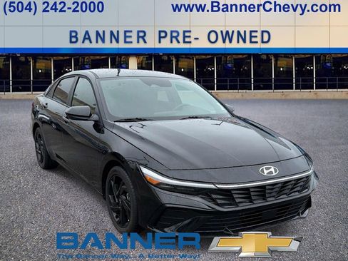 Used 2026 Hyundai Elantra Sport FWD image 2