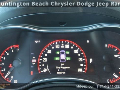 Used 2015 Dodge Durango Limited w/ Premium Group image 18