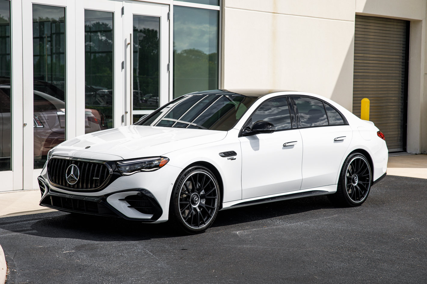 Used 2026 Mercedes-Benz E 53 AMG e 4MATIC Sedan image 7