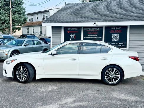Used 2018 INFINITI Q50 Luxe w/ Essential Package (3.0T Luxe) AWD/4WD image 2