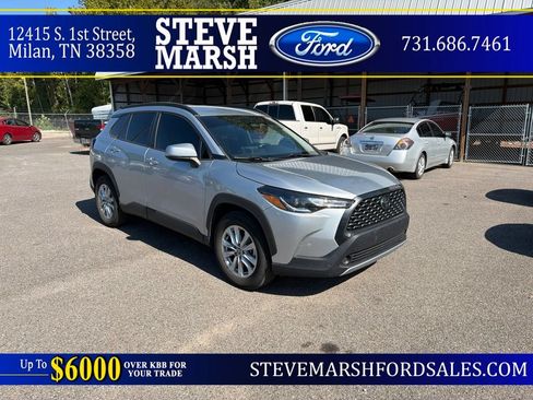 Used 2023 Toyota Corolla Cross LE FWD image 1