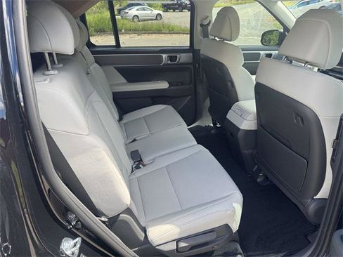 New 2025 Hyundai Santa Fe SEL image 15