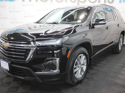 Used 2023 Chevrolet Traverse LT