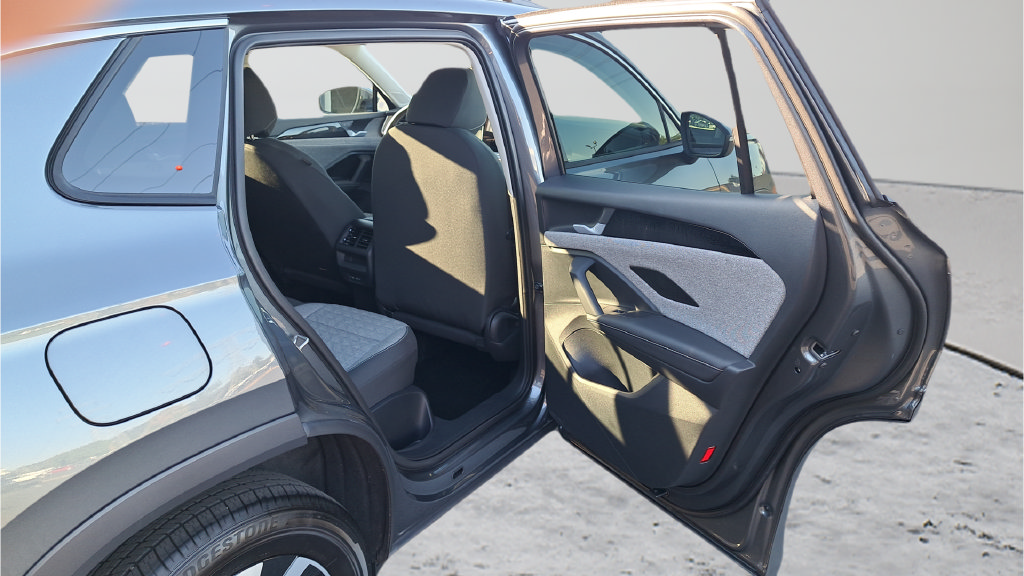 Used 2026 Volkswagen Tiguan S AWD/4WD image 11