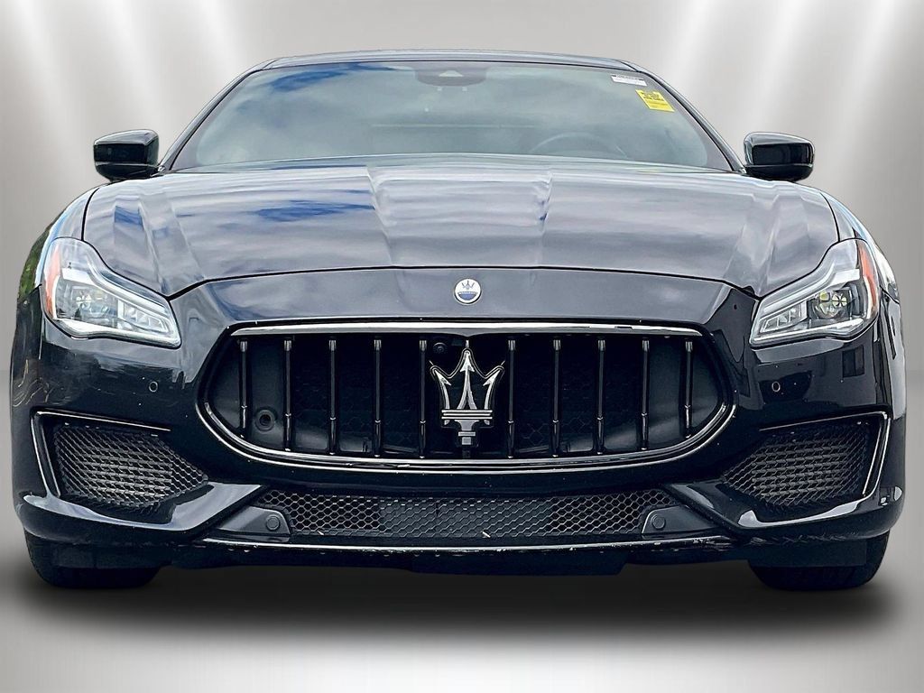 Used 2022 Maserati Quattroporte Modena RWD image 2