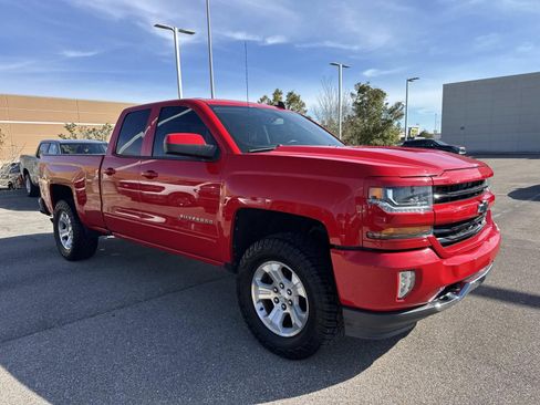 Used 2017 Chevrolet Silverado 1500 LT w/ All Star Edition image 3