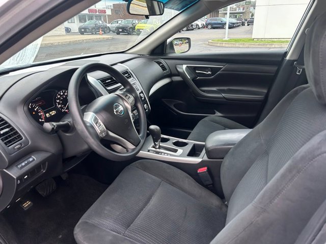 Used 2015 Nissan Altima 2.5 S w/ Power Driver Seat Package FWD image 5
