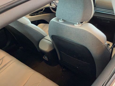 Used 2024 Hyundai Elantra Limited FWD image 39