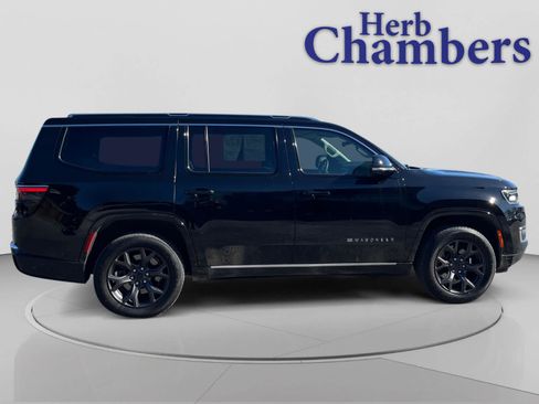 Used 2024 Jeep Wagoneer Series III w/ Premium Group I AWD/4WD image 9