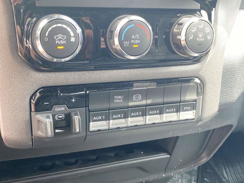 New 2026 RAM 3500 Tradesman AWD/4WD image 25