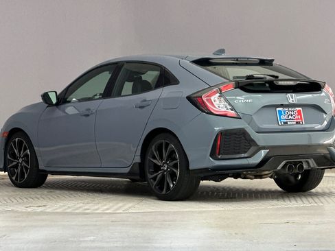 Used 2018 Honda Civic Sport Touring image 3