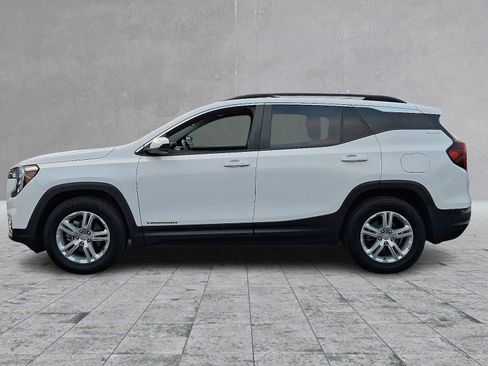 Certified 2022 GMC Terrain SLE w/ Driver Convenience Package image 6