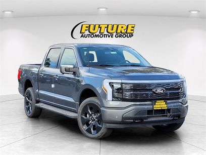 New 2025 Ford F150 Lightning Platinum w/ Dark Elements Package