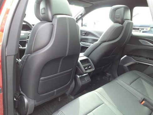 New 2025 Cadillac Lyriq Luxury image 14