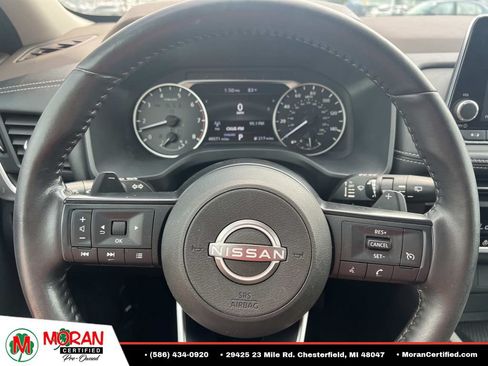 Used 2022 Nissan Rogue S FWD image 17