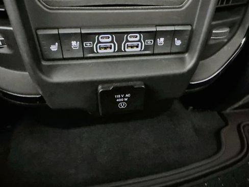 Used 2025 RAM 1500 Limited AWD/4WD image 29