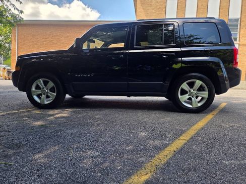Used 2016 Jeep Patriot Sport w/ Power Value Group FWD image 13