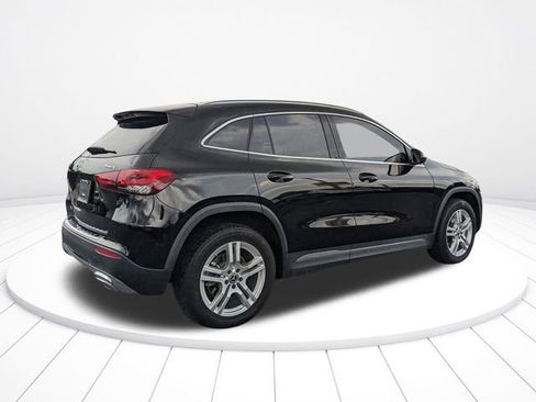 Used 2023 Mercedes-Benz GLA 250 4MATIC image 11