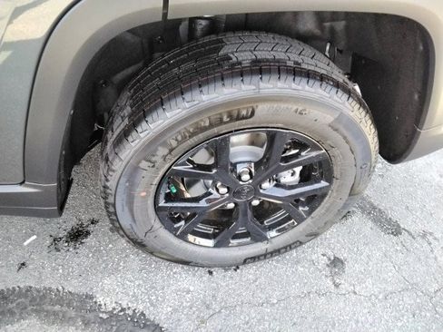 New 2025 Jeep Grand Cherokee Altitude w/ Trailer Tow Package image 17