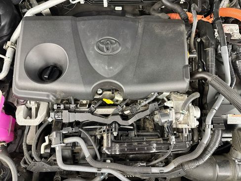 Used 2022 Toyota RAV4 XLE w/ Convenience Package AWD/4WD image 37