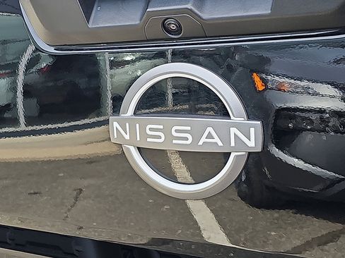 Certified 2024 Nissan Frontier SV image 28