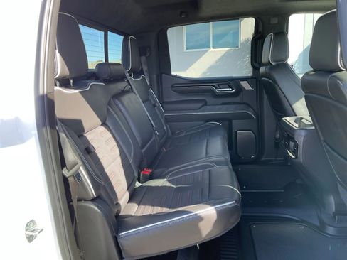 Used 2025 GMC Sierra 1500 AT4X image 20