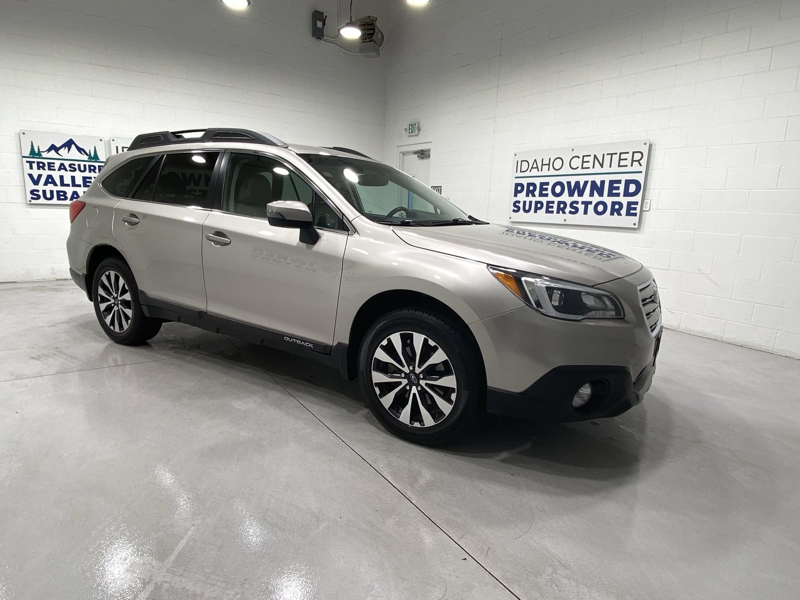 Used 2016 Subaru Outback 2.5i Limited w/ Popular Package #4 AWD/4WD image 2