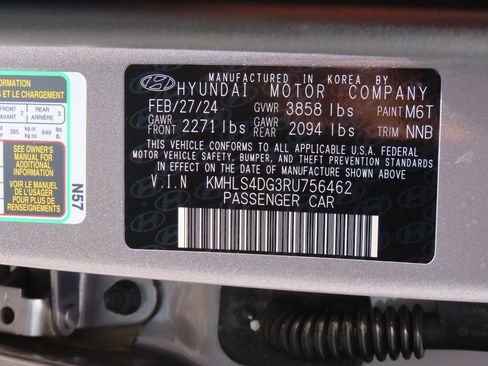 Used 2024 Hyundai Elantra SEL w/ Convenience Package image 29