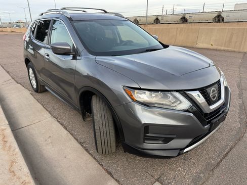 Used 2017 Nissan Rogue SV image 7