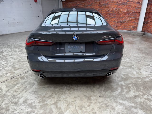 Used 2026 BMW 430i xDrive Coupe w/ Premium Package AWD/4WD image 4