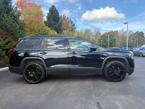 Certified 2023 GMC Acadia SLT w/ Elevation Edition image 9