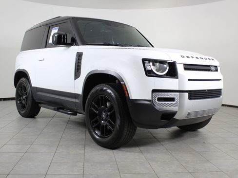 Used 2023 Land Rover Defender 90 S image 7