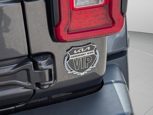 Used 2021 Jeep Wrangler Unlimited Sahara w/ Safety Group AWD/4WD image 19