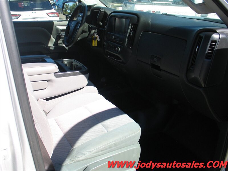 Used 2017 Chevrolet Silverado 2500 W/T AWD/4WD image 20