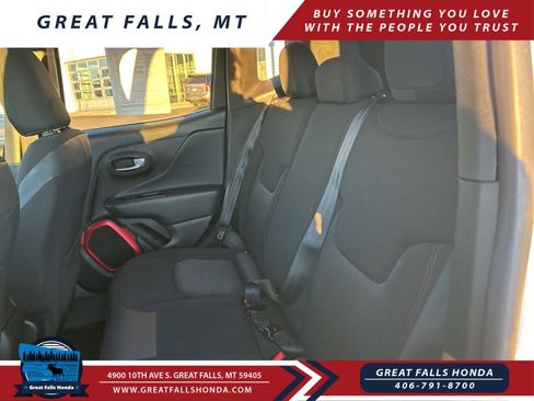 Used 2017 Jeep Renegade Trailhawk image 18