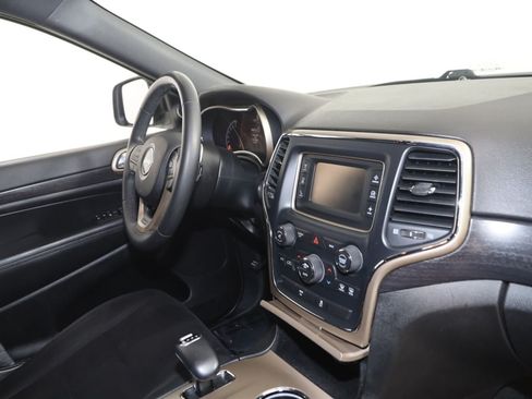Used 2014 Jeep Grand Cherokee Laredo w/ Quick Order Package 23E AWD/4WD image 33