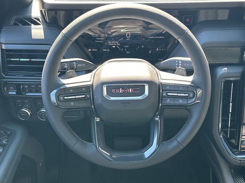 New 2026 GMC Yukon XL AT4 w/ AT4 Premium Package image 25