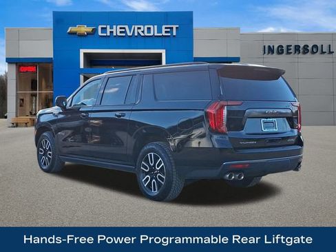 Used 2022 GMC Yukon XL AT4 image 6